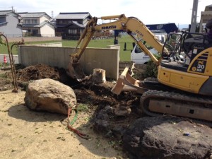 三田邸庭壊し