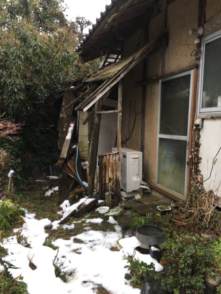 上石津　アルミ庇取付工事