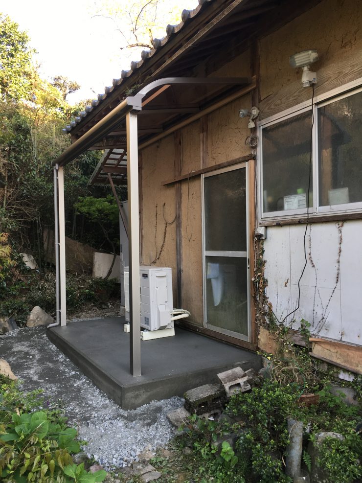 上石津　アルミ庇取付工事