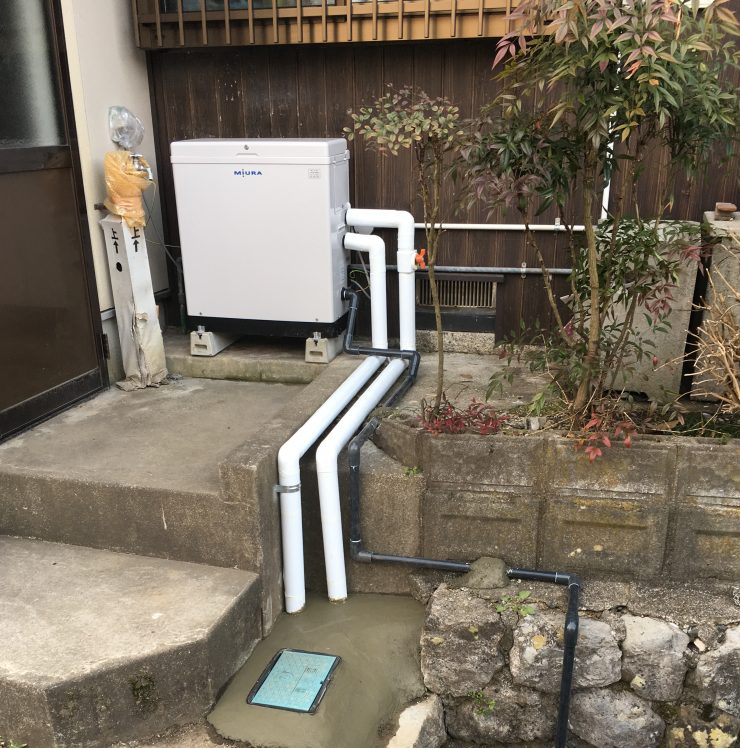 米原市N様邸　軟水器新設工事